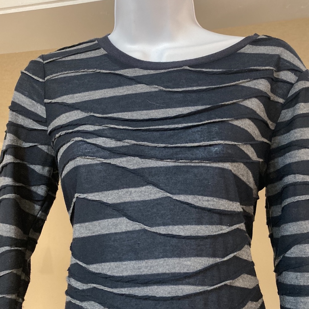 Simply Vera Wang Blouse - Picture 3 of 4